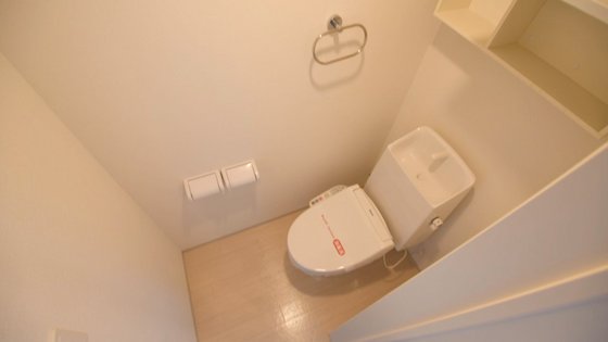 ＪＲ可部線 河戸帆待川駅 徒歩7分 2階建 築7年のトイレ写真