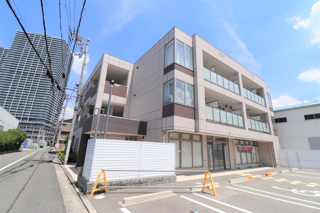建物外観　ユニヴァリィオリゼー