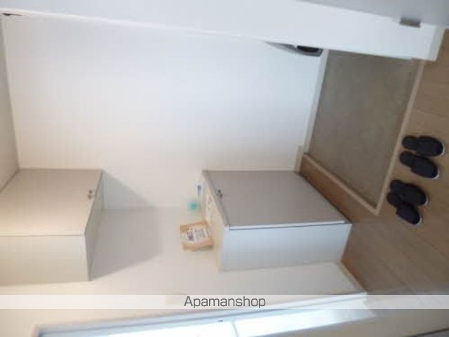 フローラルM A棟の玄関写真