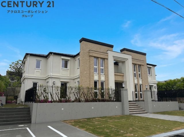 建物外観　オートロック完備で安心のセキュリティ♪