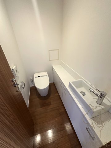 CHASKA CHAYAMACHI RESIDENCEのトイレ写真