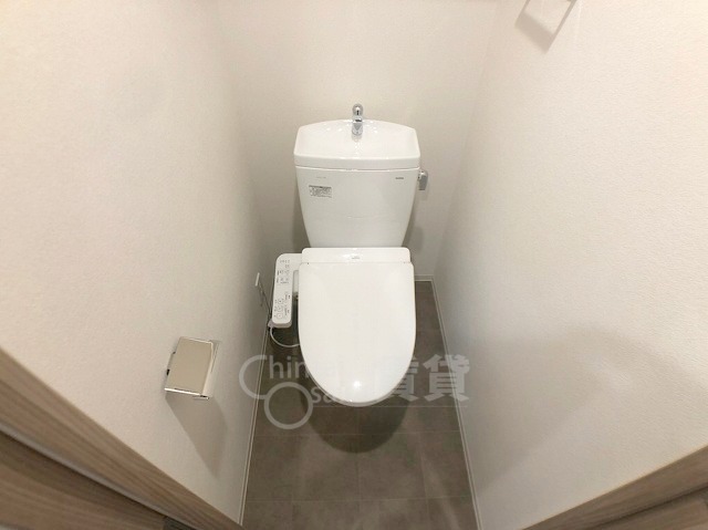 プレサンス東三国駅前グランクラスのトイレ写真