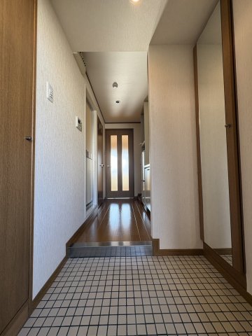 サテライトビル1の玄関写真