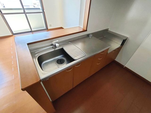 近鉄南大阪線 藤井寺駅 徒歩7分 2階建 築23年のキッチン写真