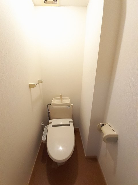 トイレ　シンプルで使いやすいトイレです