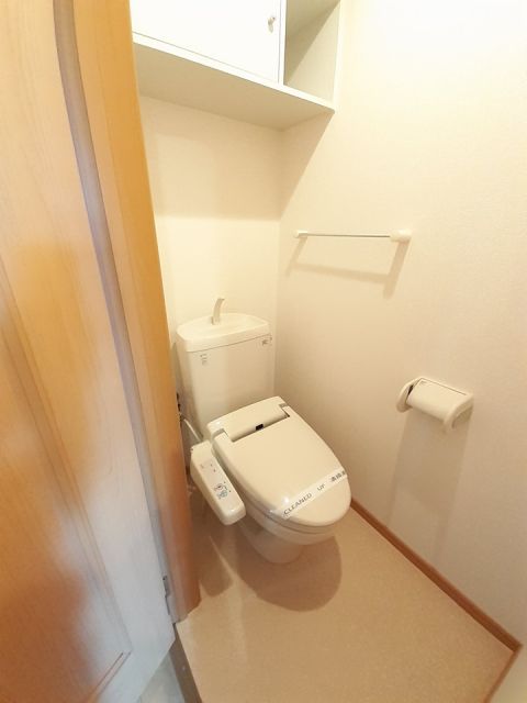 ヴィラ・ブライト Iのトイレ写真