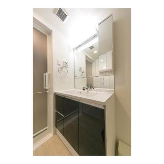 洗面設備　※写真は同タイプ住戸です。