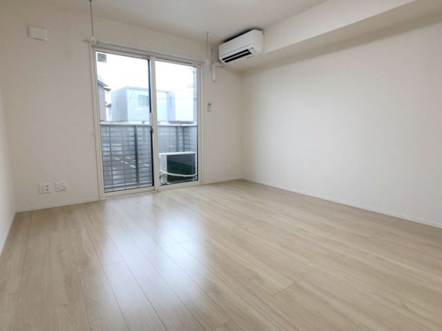 メゾンピュールの居間写真