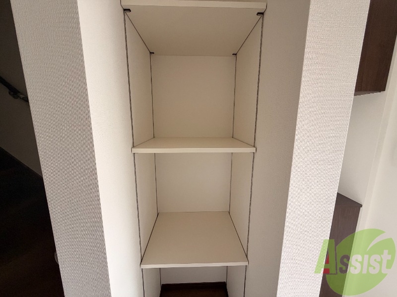 収納　こちらの物件には棚が付いています。収納するのに良さそうですね