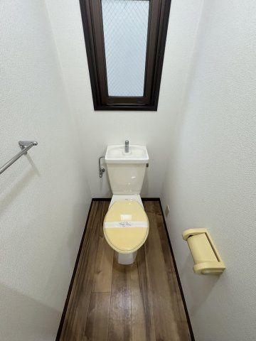 トイレ　参考写真。現状優先