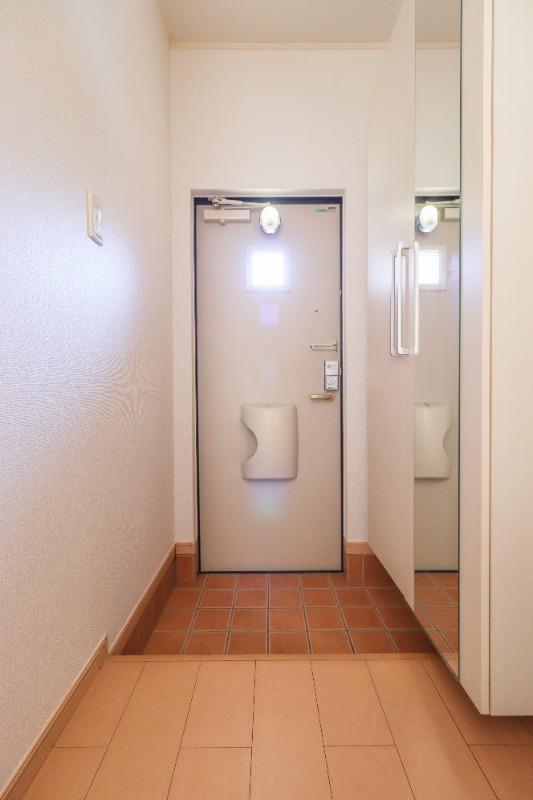 玄関　図面と現状に相違がある場合には現状を優先