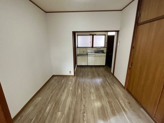ハイツ森 西棟の内装写真
