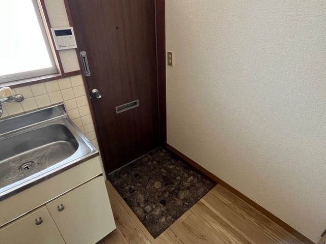 ハイツ森 西棟の玄関写真
