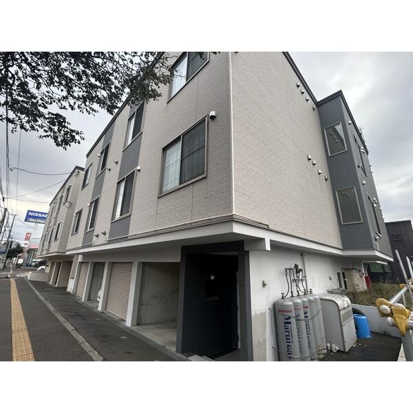 建物外観　外観は落ち着いています