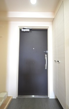 東京メトロ東西線 門前仲町駅 徒歩3分 14階建 築17年の玄関写真