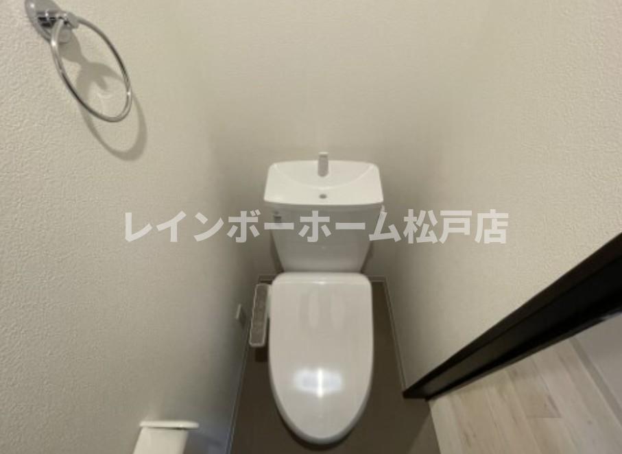 トイレ　トイレもきれいです