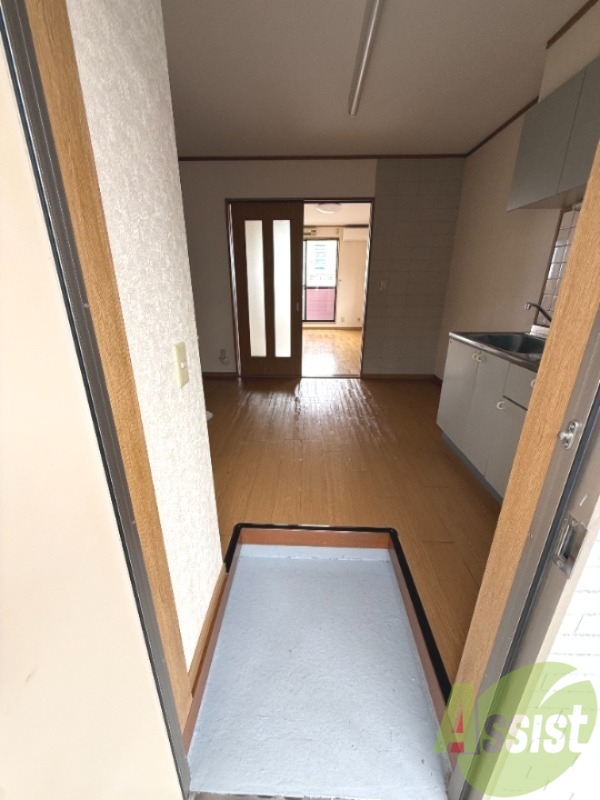 玄関　玄関はこちらです。広々としていていいですね。