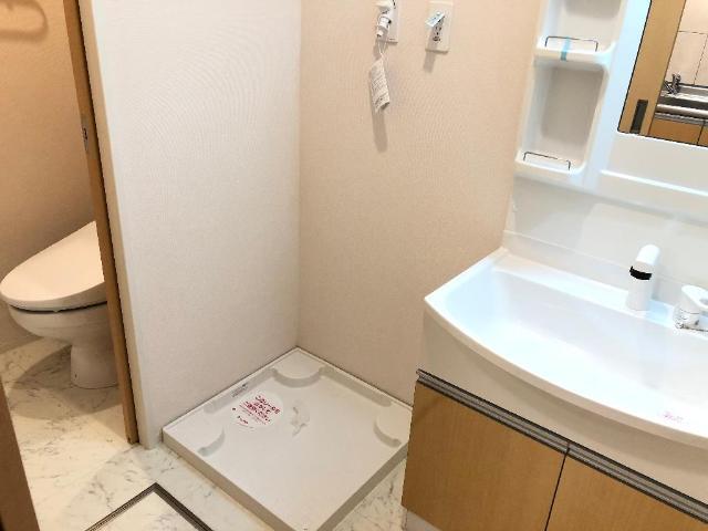 バス・シャワールーム　室内洗濯機置き場