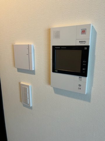 セキュリティ　来訪者様はモニターでご確認頂けます。