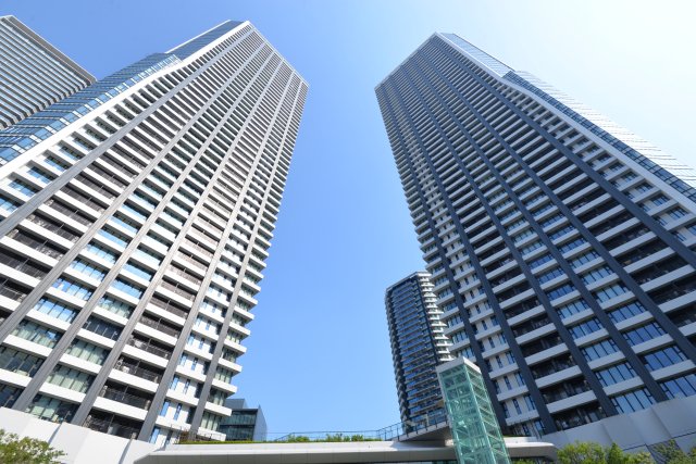 建物外観　都営大江戸線「勝どき」駅より徒歩5分。52階建分譲タワーマン