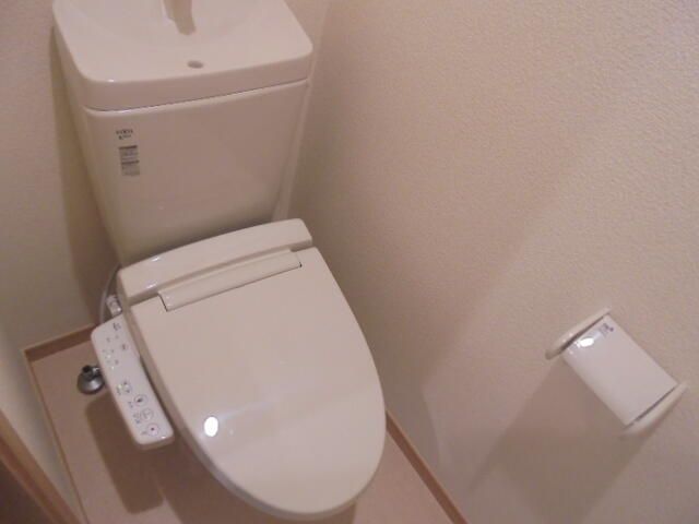 ヴェラハイツ川崎のトイレ写真