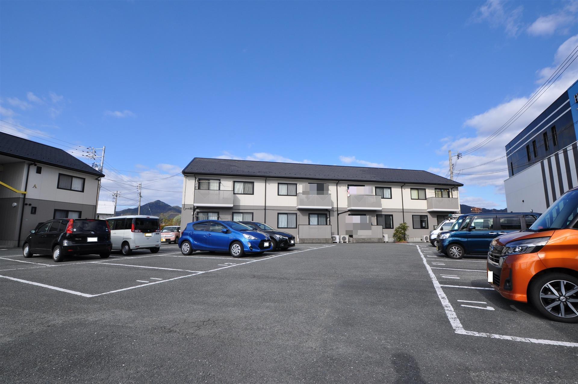 駐車場　駐車場