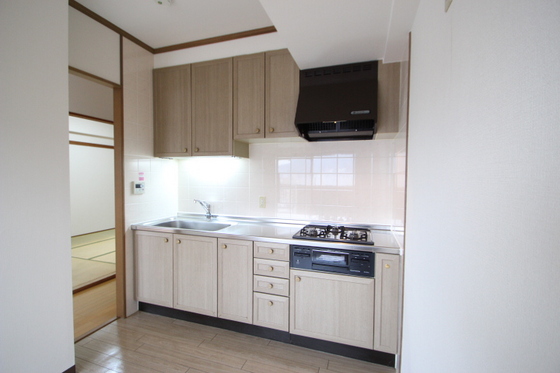 キッチン　※別部屋の写真です