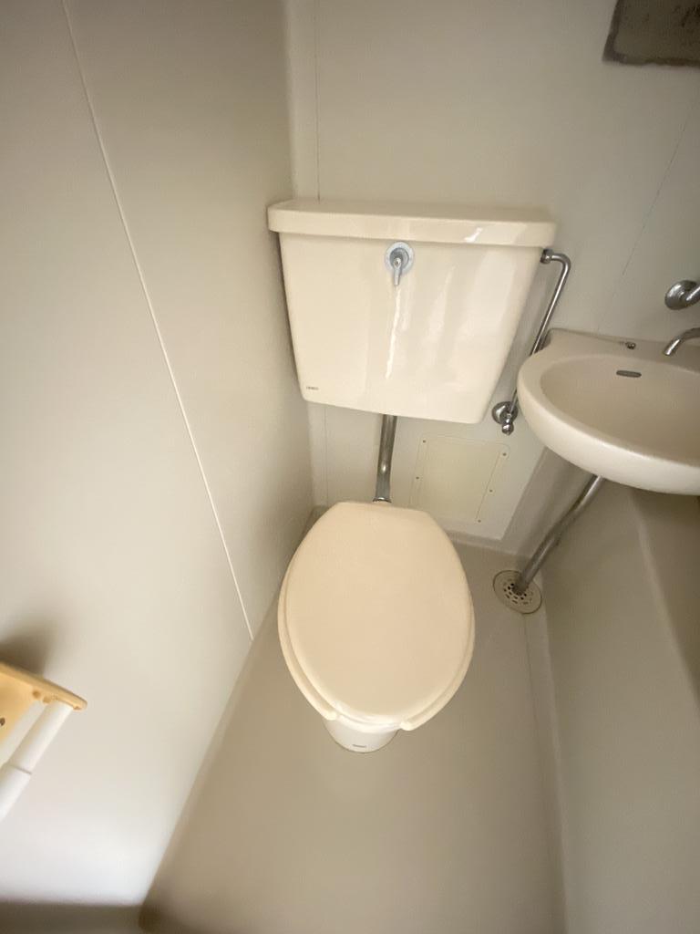京王井の頭線 永福町駅 徒歩3分 4階建 築41年のトイレ写真