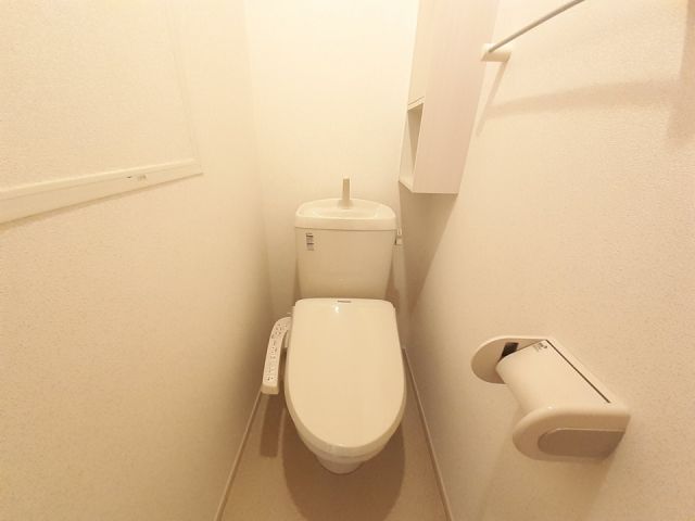 【メゾンあづまのトイレ】