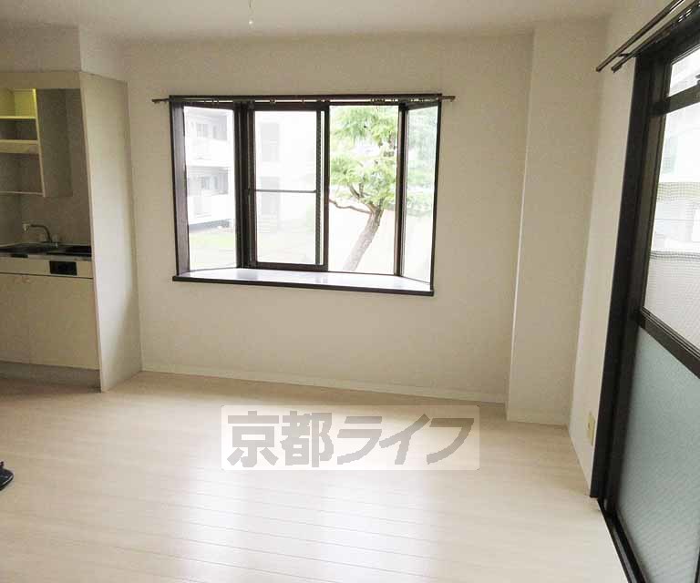 居室・リビング　広々とした洋室６帖です