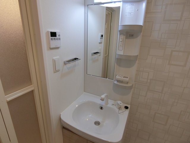 洗面設備　詳細は、RISUMO江坂本店→06-6155-7137まで♪