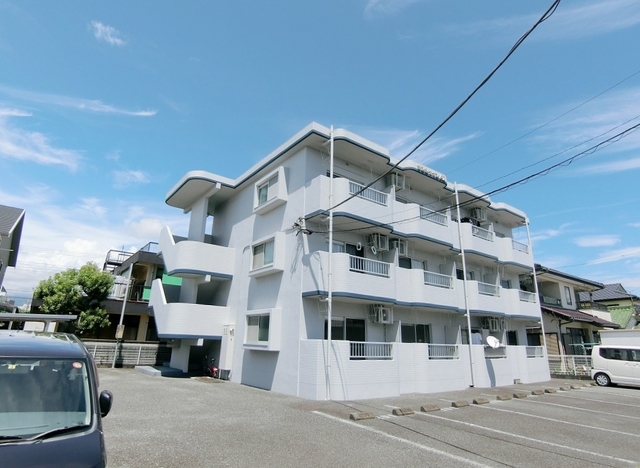 富士市荒田島町のマンションの建物外観