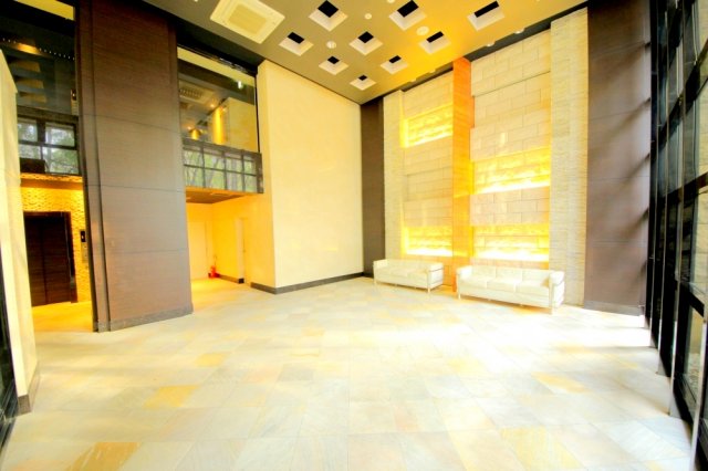 ロビー　S-RESIDENCE福島Luxe