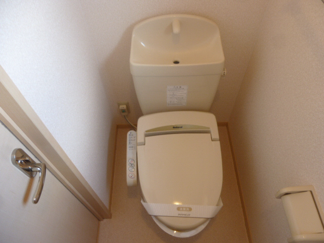 【三木市緑が丘町西のマンションのトイレ】
