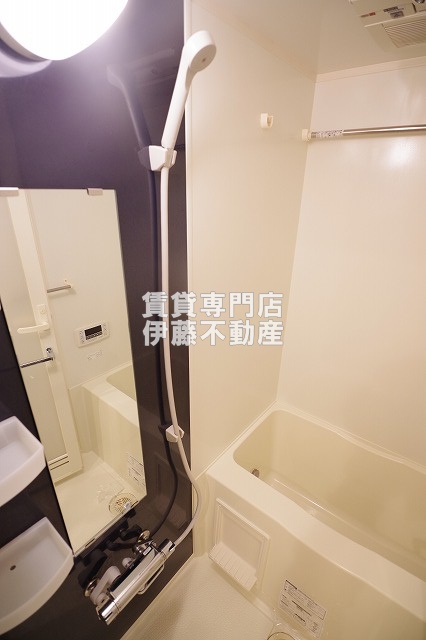 バス・シャワールーム　追い焚き機能付給湯設備