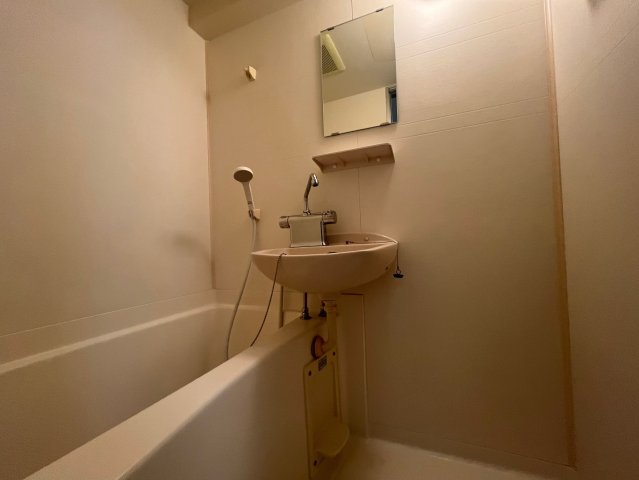 バス・シャワールーム　お風呂です