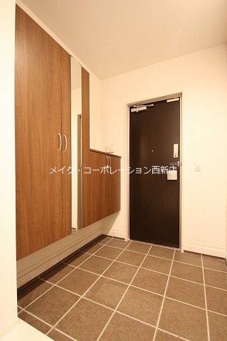 【D-room大濠 弐番館の玄関】