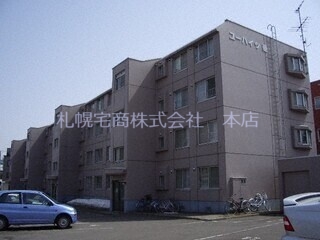 札幌市厚別区厚別中央三条のマンションの建物外観