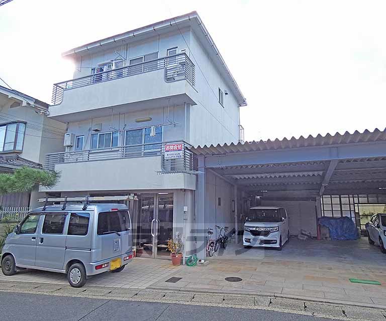 石川ハイツ（上高野）の建物外観