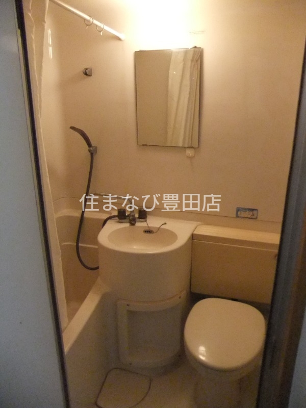 バス・シャワールーム　同型別部屋写真