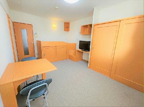 居室・リビング　2Ｆはカーペットです。