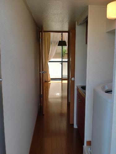 玄関　同タイプの物件です。