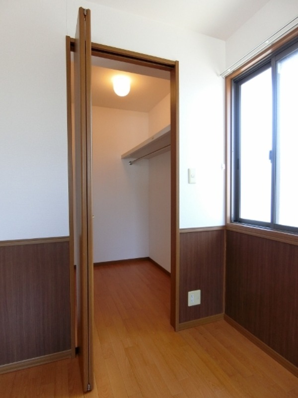 収納　図面と現状に相違がある場合には現状を優先