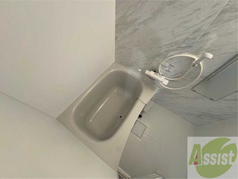 バス・シャワールーム　お風呂になります。一日の疲れを癒してくださいね。