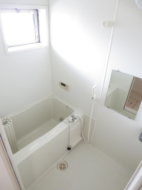 バス・シャワールーム　２０５　バスルーム