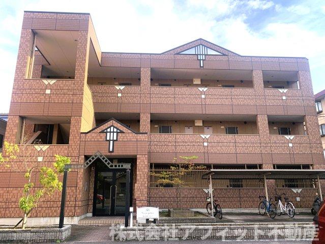 建物外観　グリーンパレス・重量鉄骨造