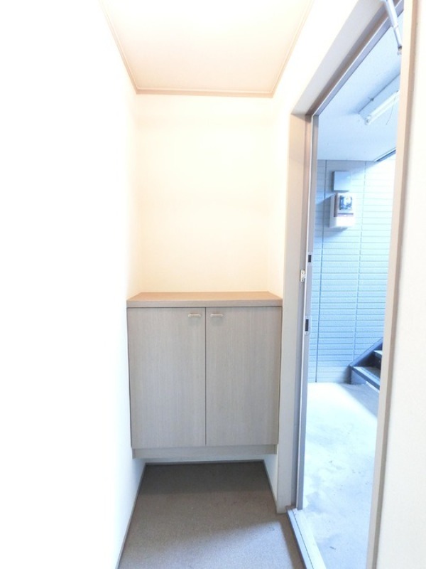 玄関　図面と現状に相違がある場合には現状を優先