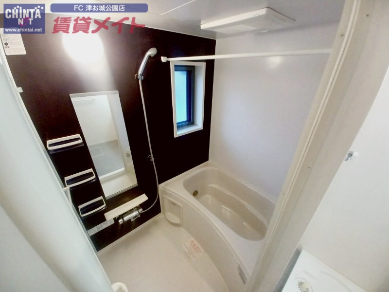 バス・シャワールーム　同型参考写真