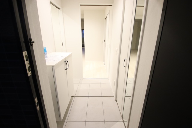 玄関　※別室の参考写真の為、現況優先です。