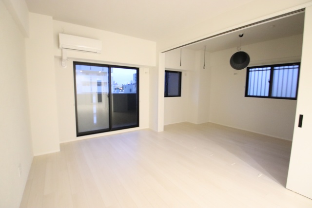 居室・リビング　※別室の参考写真の為、現況優先です。